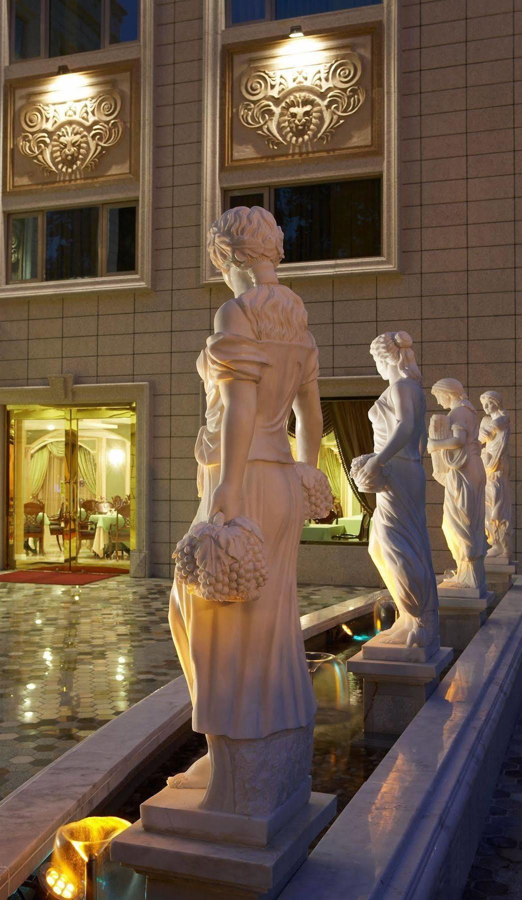 Royal Seasons Hotel Beitou Taipé Exterior foto