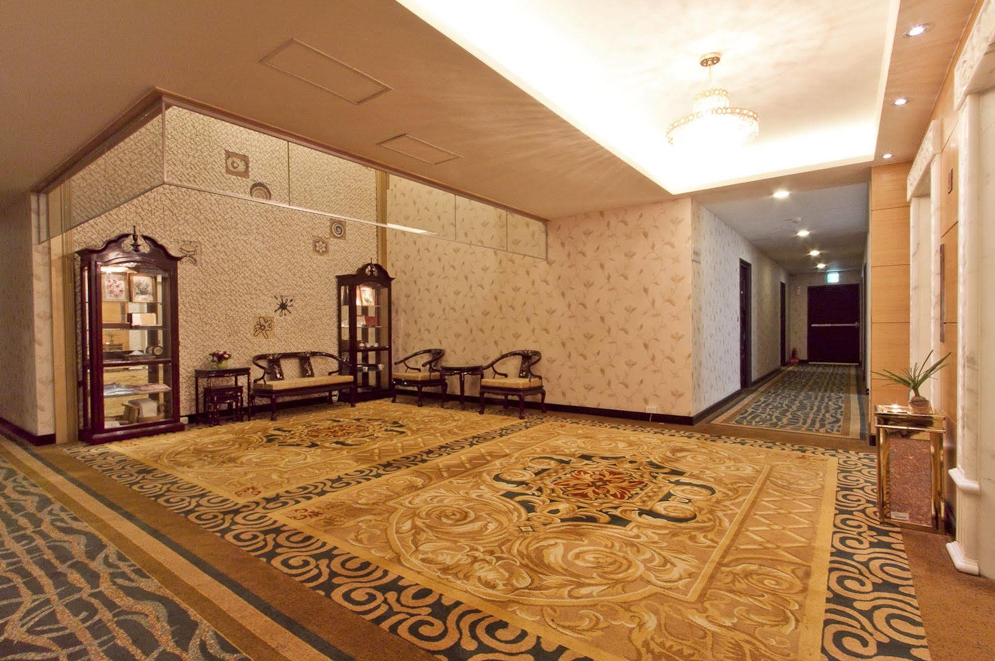 Royal Seasons Hotel Beitou Taipé Exterior foto