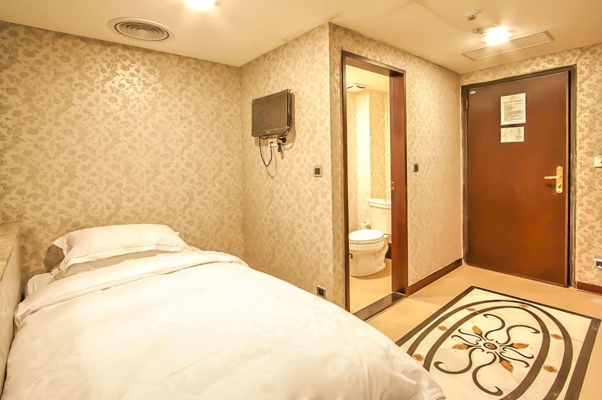Royal Seasons Hotel Beitou Taipé Exterior foto