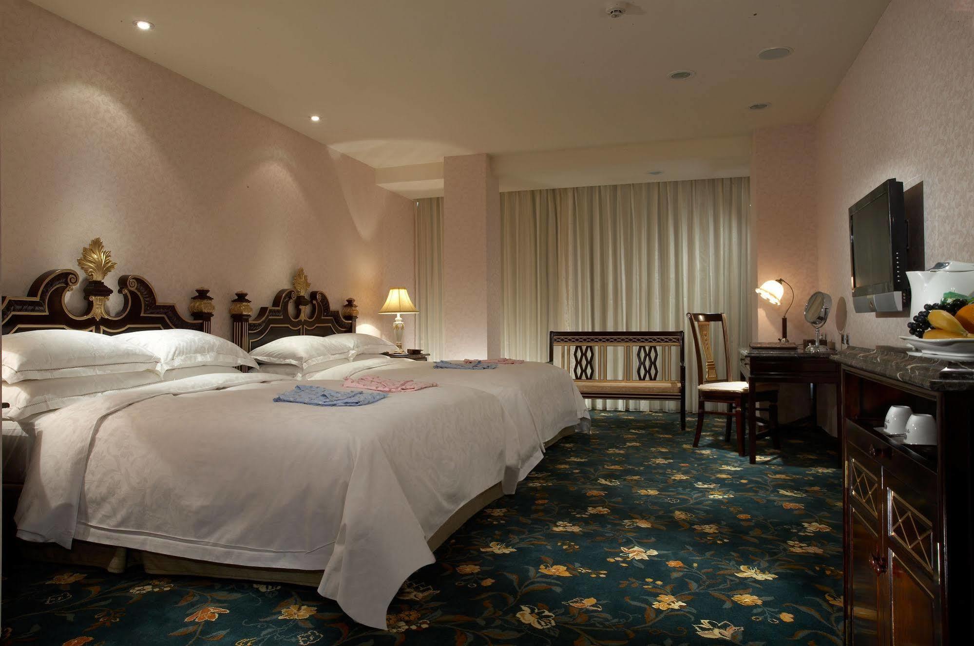 Royal Seasons Hotel Beitou Taipé Exterior foto